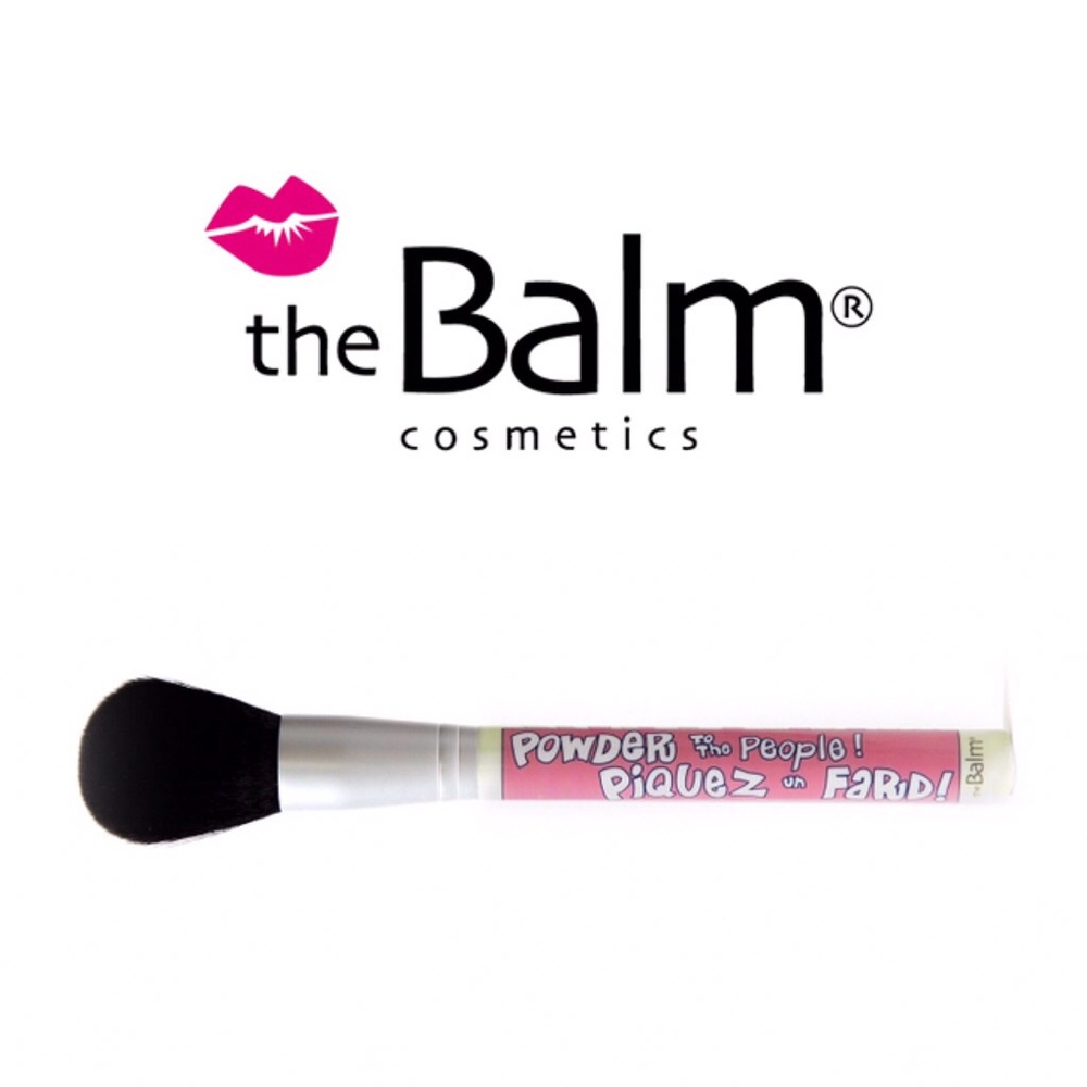 🆕 BNIB theBalm Powder to the People Powder Brush
